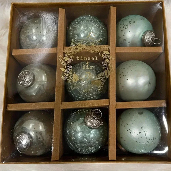 Holiday Christmas ornaments set of 9 Balls Mercury - Picture 1 of 5